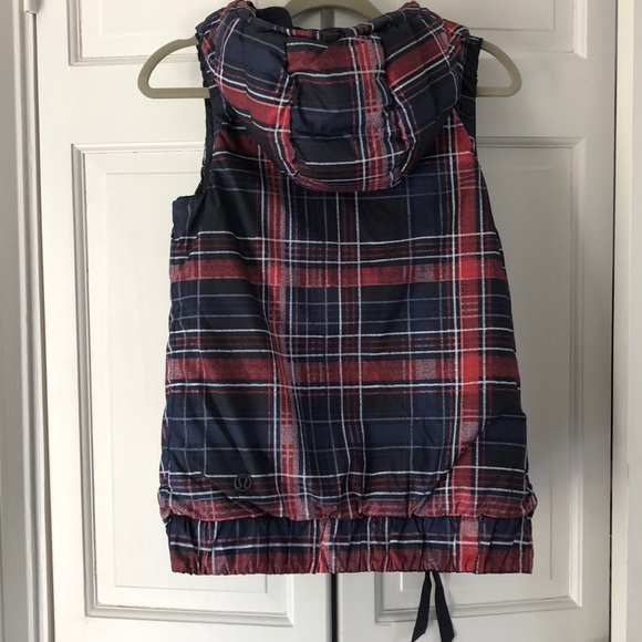 WORN ONCE Lululemon The Fluffiest Vest Reversible - Picture 5 of 5